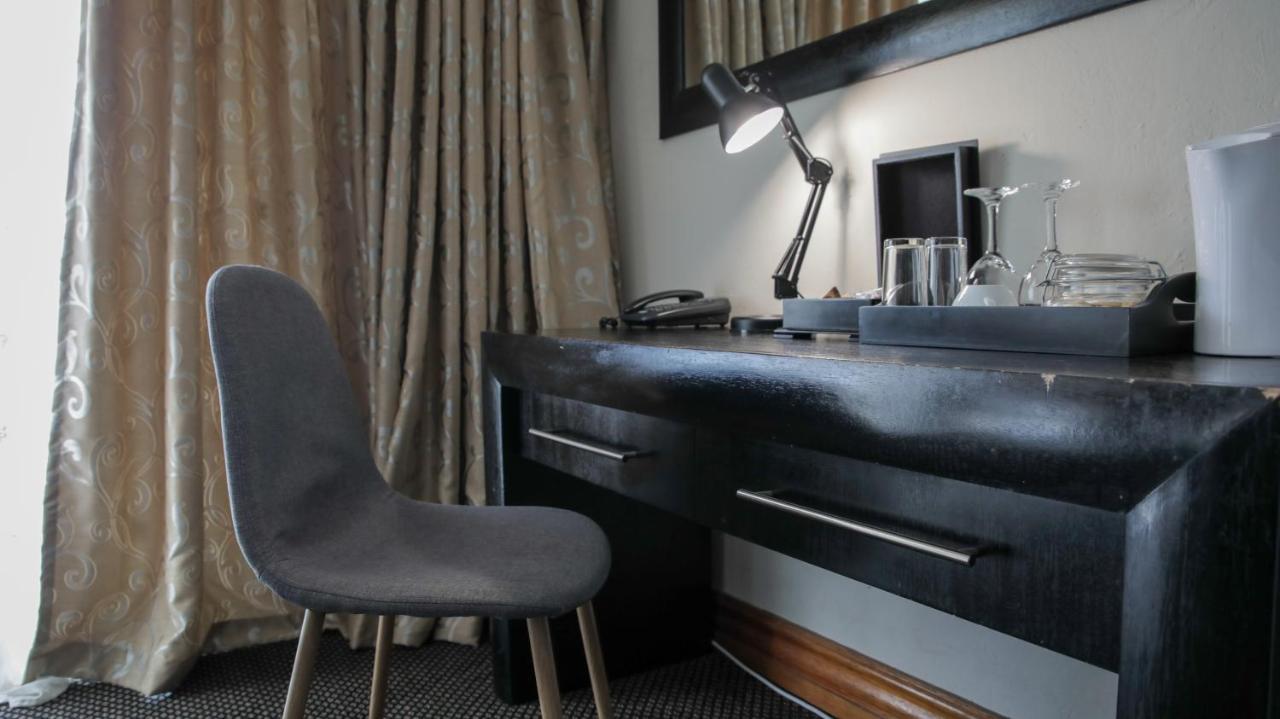 Ruby Stone Boutique Hotel 폴로콰네 외부 사진